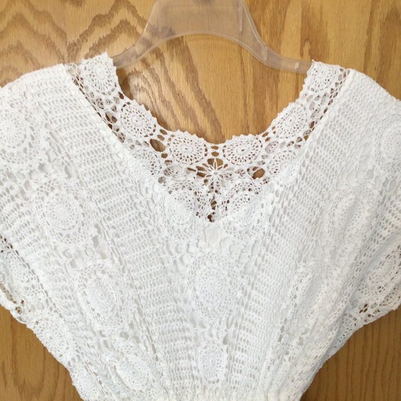 Stunning Irish Made White Crocheted Dress - Picture 2 of 6